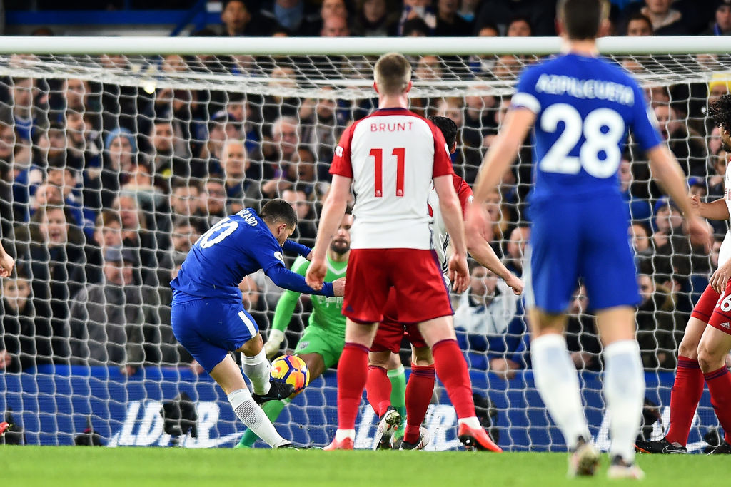 星空体育平台星空体育中国官网-切尔西客场逆袭击败西布朗，稳住前四位置