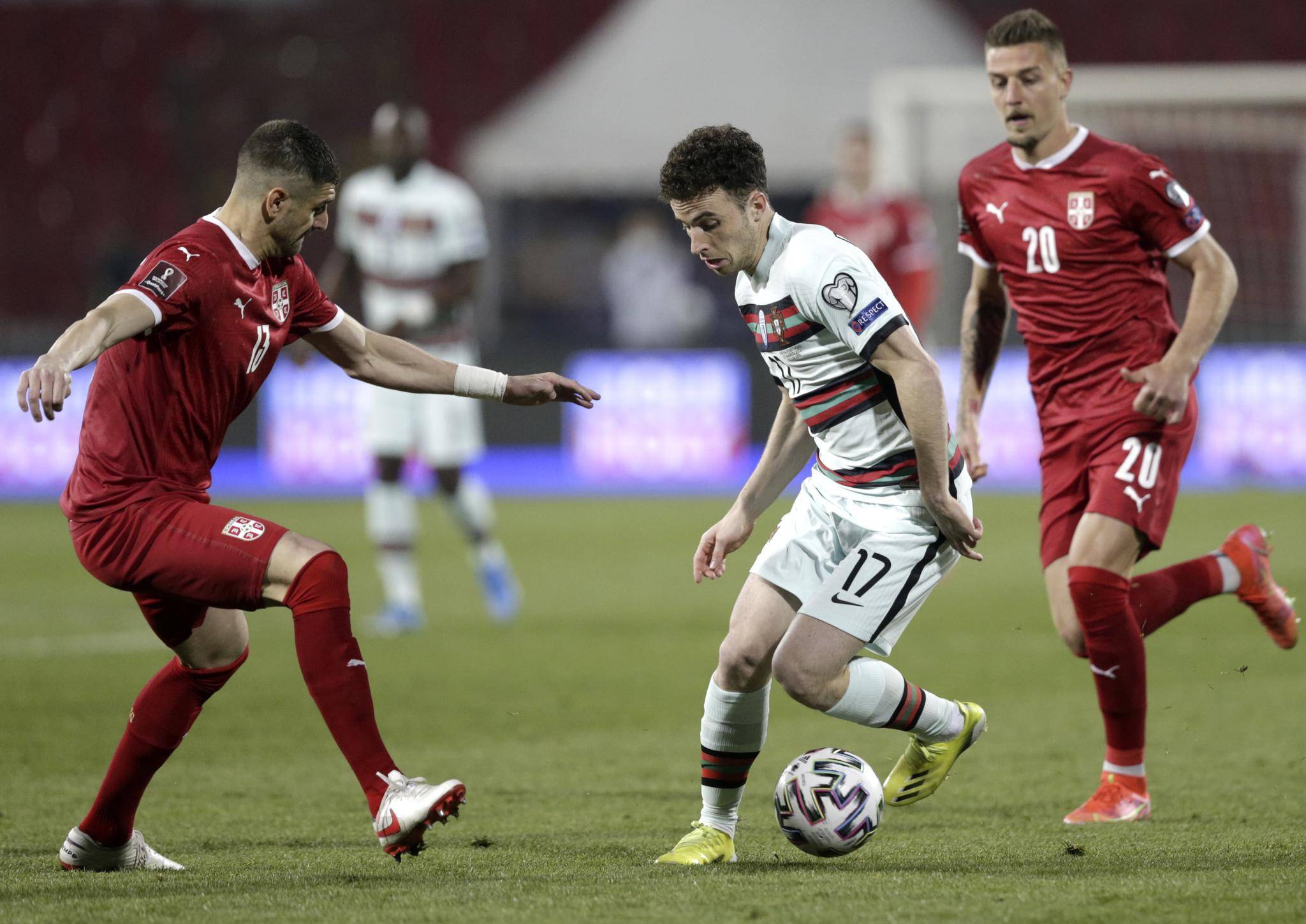 星空体育官网下载-欧预赛精神焕发耀眼，英姿飒爽奋斗向前